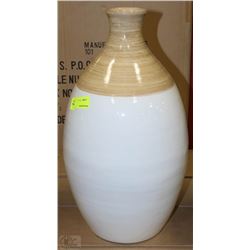 LARGE SHOWHOME 2 TONE VASE