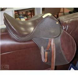 ENGLISH RIDING SADDLE