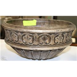 DECORATIVE FRUIT BOWL