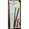 Image 1 : CONAIRE BOUTIQUE 1" STRAIGHTENER JADE CERAMIC