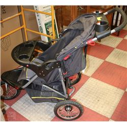 EXPEDITION STROLLER
