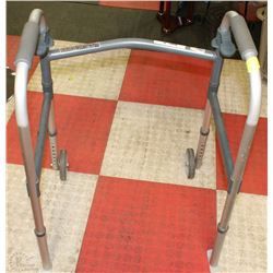 ALUMINUM COLLAPSIBLE WALKER