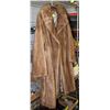 Image 1 : MINK FUR COAT SIZE MEDIUM