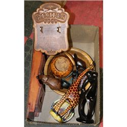 BOX OF WOOD CARVED ITEMS, WALL HANGING