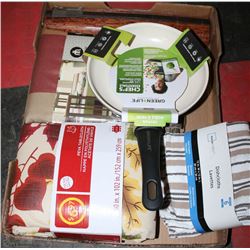 BOX OF NEW KITCHEN RAGS, TABLECLOTH AND