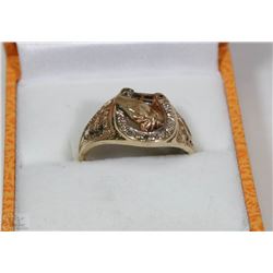 10KT GOLD HORSE HEAD IN HORSE SHOE RING