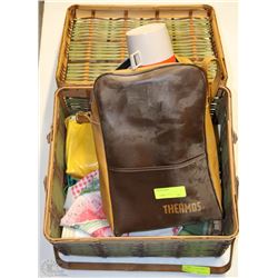 VINTAGE PICNIC BASKET WITH THERMOS CONTAINERS