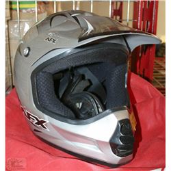 AFX 7-71/8" MOTORCROSS HELMET WITH GOGGLES