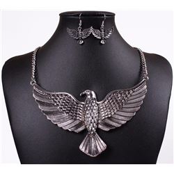 Stunning Silver Eagle Necklace Set