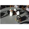 Image 1 : LOT OF TEAPOTS