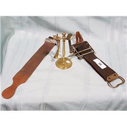 2 STROPS AND 2 RAZORS ON STAND