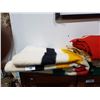 Image 1 : 4 POINT HUDSON BAY BLANKET