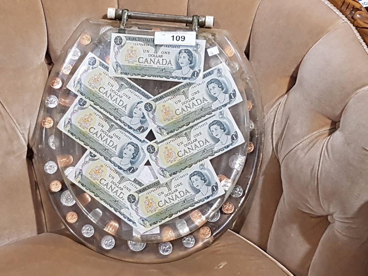 MONEY TOILET SEAT
