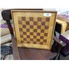 Image 1 : CUSTOM INLAID WOOD CHESS BOARD