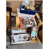 Image 1 : 6 COLLECTOR DOLLS AND STACK OF LIFE MAGAZINES