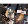 Image 1 : 4 ANIMAL TEETH