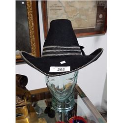 COWBOY HAT