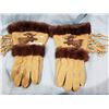 Image 1 : NATIVE PAINTED LEATHER GLOVES SIGNED
