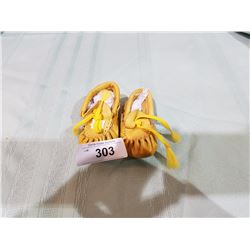 NATIVE CHILD'S MOCCASINS
