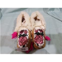 NATIVE BEADED FUR LINED MOCCASINS