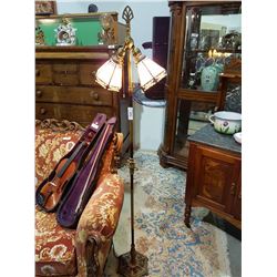 TIFFANY STYLE LEAD/STAINED GLASS FLOOR LAMP