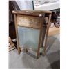 Image 1 : GLASS WASHBOARD, TIN WASHBOARD