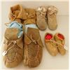 Image 1 : 4 Pairs of Beaded & Plain Moccasins