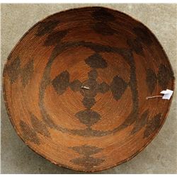 Fine Maidu Basket
