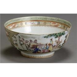 Chinese Export 'Mandarin Palette' European Subject Small Punch Bowl, Qianlong Period (1736-1795...