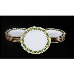 Meissen Gilt Garland of Grapes Porcelain set of 11 plates