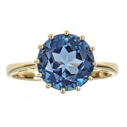 4.31 ctw Topaz Ring - 10KT Yellow Gold