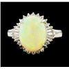 Image 2 : 3.56 ctw Opal and Diamond Ring - Platinum