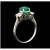 Image 4 : 1.04 ctw Emerald and Diamond Ring - Platinum