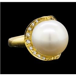 Pearl and Diamond Ring - 18KT Yellow Gold