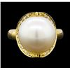 Image 2 : Pearl and Diamond Ring - 18KT Yellow Gold