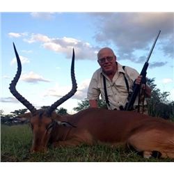 5 day 2 Hunter South African Safari with Ditholo Safaris