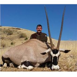 1 Hunter, 1 Observer, 7 Days Namibian Plains Game Hunt with Thormahlen & Cochran Safaris