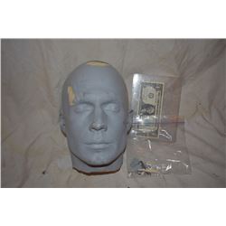 HENRY CAVILL SUPER DUDE LIFE CAST HEAD DAMAGED