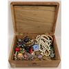 Image 1 : ESTATE JEWELRY BOX WITH CONTENTS