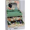 Image 1 : JEWELRY BOX WITH ASSORTED VINTAGE JEWELRY