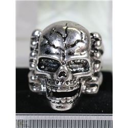 MEN'S HEAVY STAINLESS STEEL SKULL RING SZ10