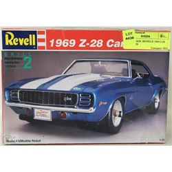 NEW VINTAGE  REVELLE 1969-2-28 CAMARO RS
