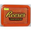 Image 1 : MILK CHOCOLATE REESE'S PEANUT BUTTER TV TRAY