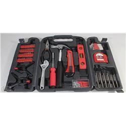IWORK ASSORTED TOOL SET IN PLASTIC CASE
