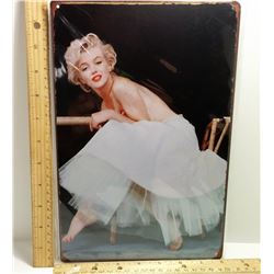 MARILYN MONROE VINTAGE STYLE TIN SIGN