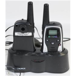 AUDIOVOX HANDHELD RADIOS WITH CHARGER