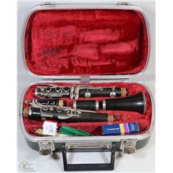 VINTAGE ROBERT THIBAUD PARIS WOODEN CLARINET