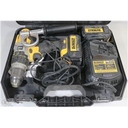 DEWALT 20VMAX DRILL WITH 2 BATTERIES & CHARGER