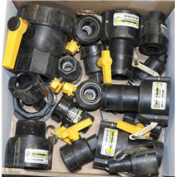 BUNDLE OF BANJO PLUMBING FITTINGS