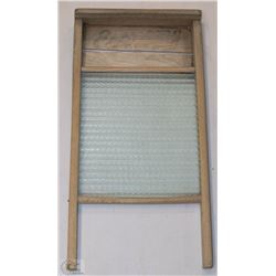 VINTAGE ECONOMY WASH BOARD